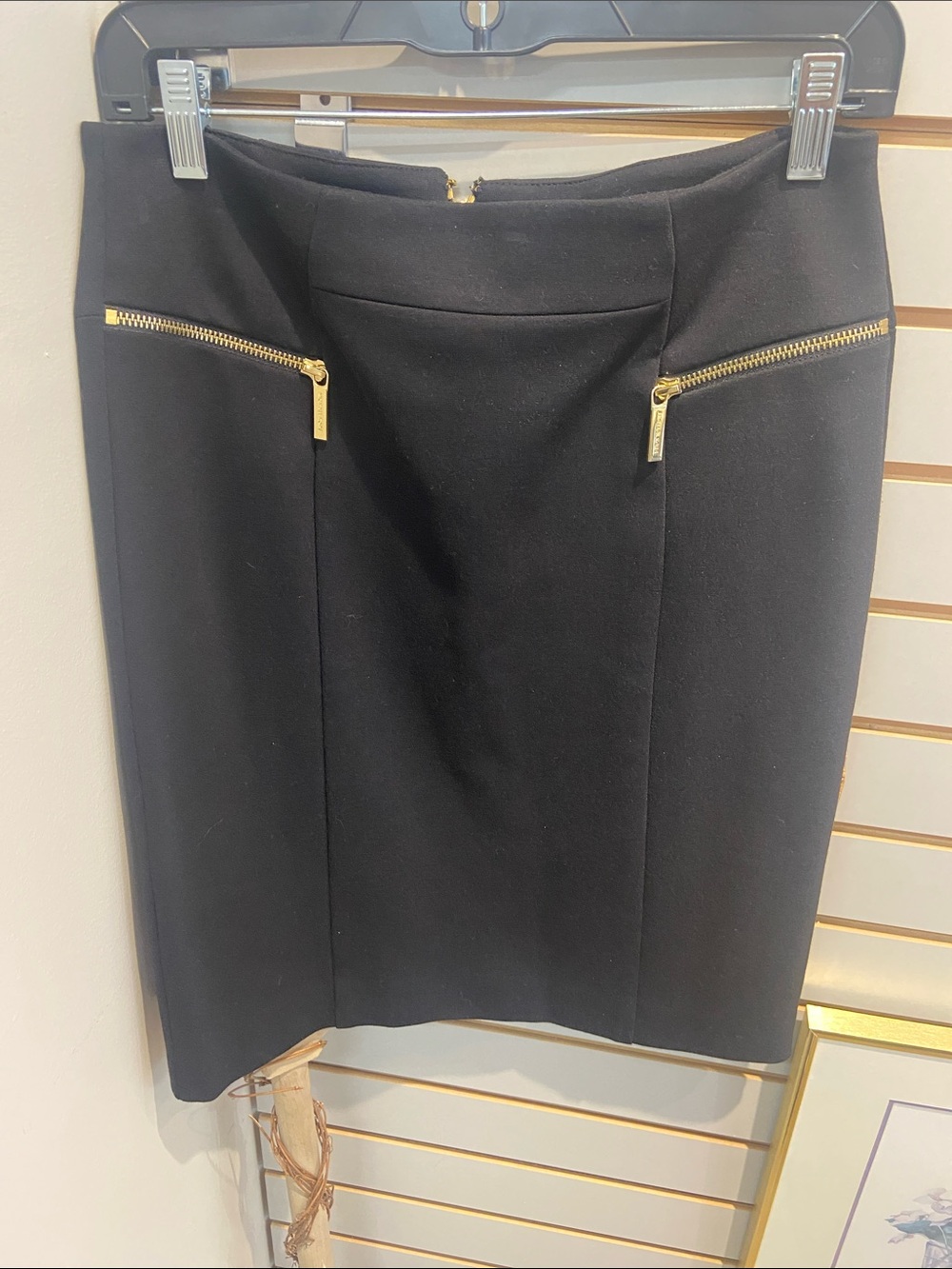 Michael Michael kors black pencil skirt gold hardware size 6